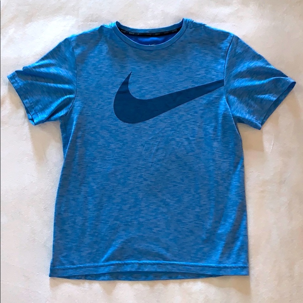 Young boys Nike t shirt